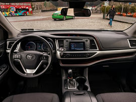Toyota Highlander — exterior view 7