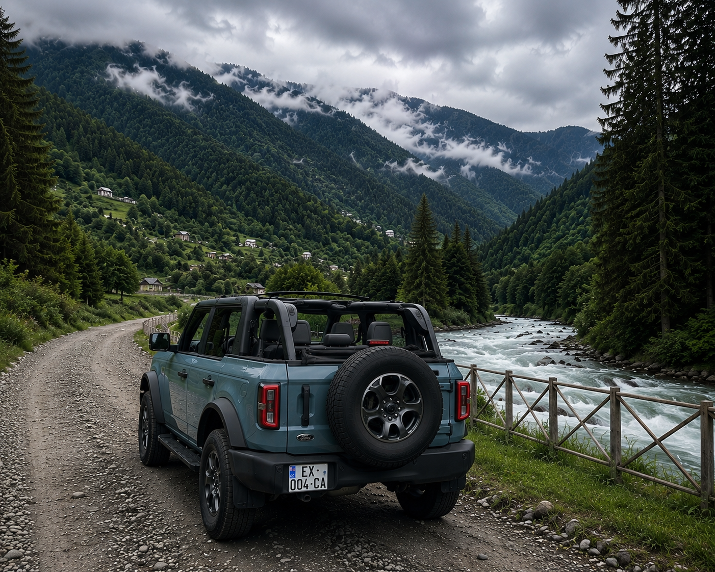 Ford Bronco — exterior view 3