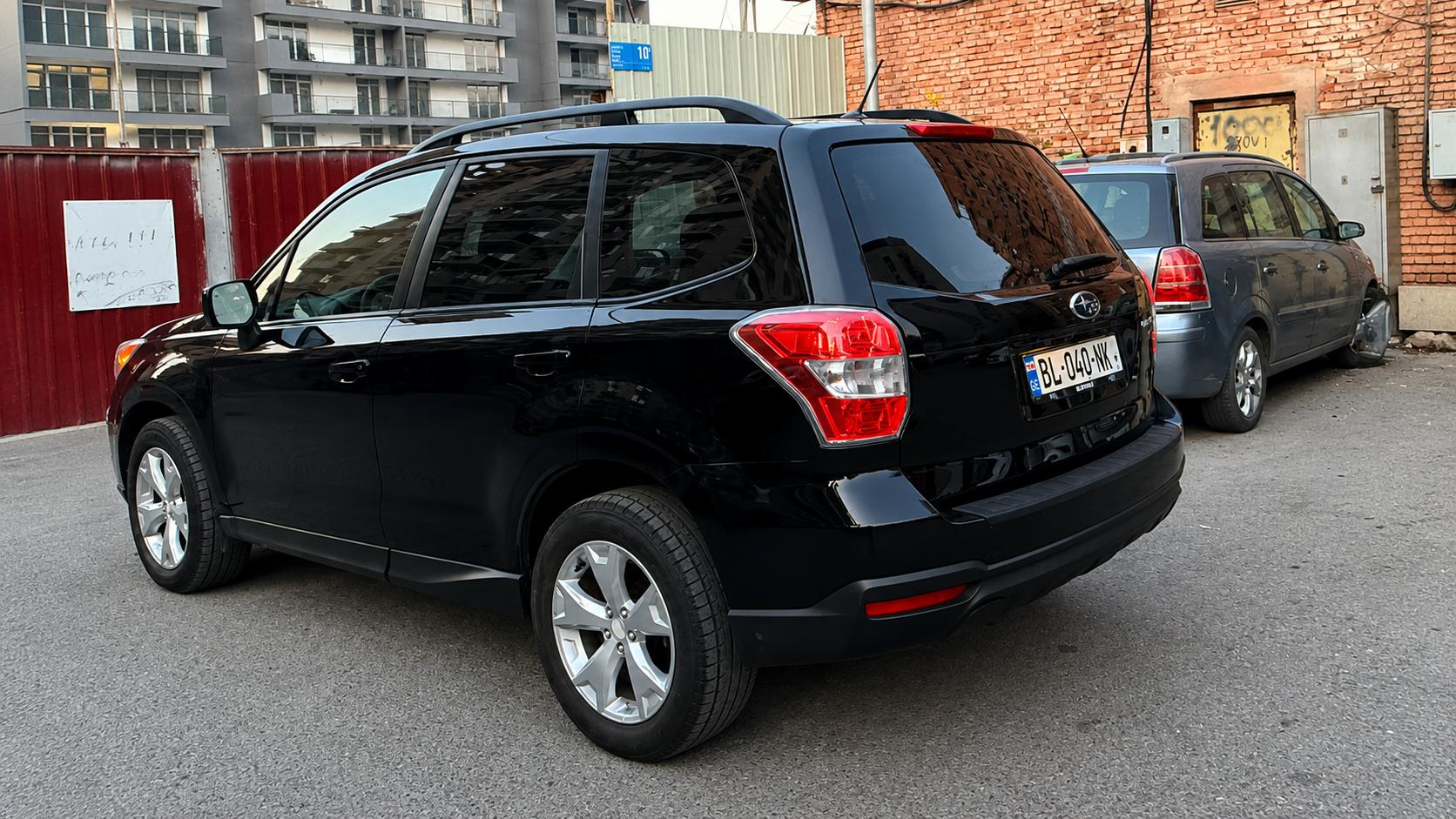 Subaru Forester — exterior view 6
