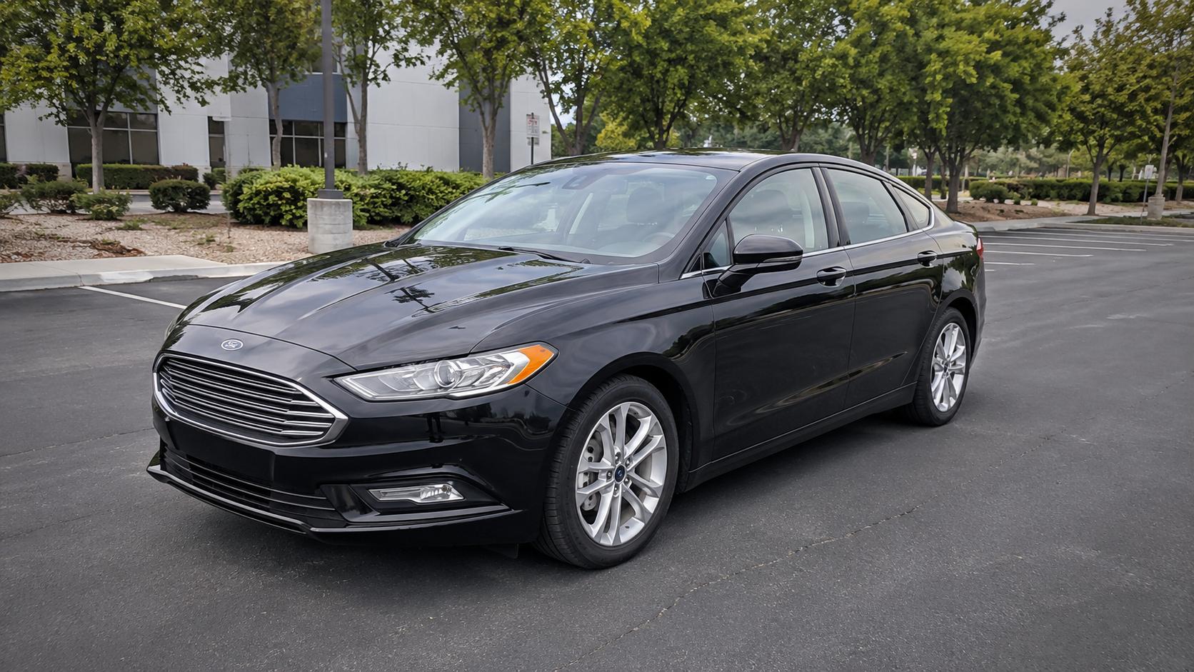 Ford Fusion for rent in Georgia from 35 € per day