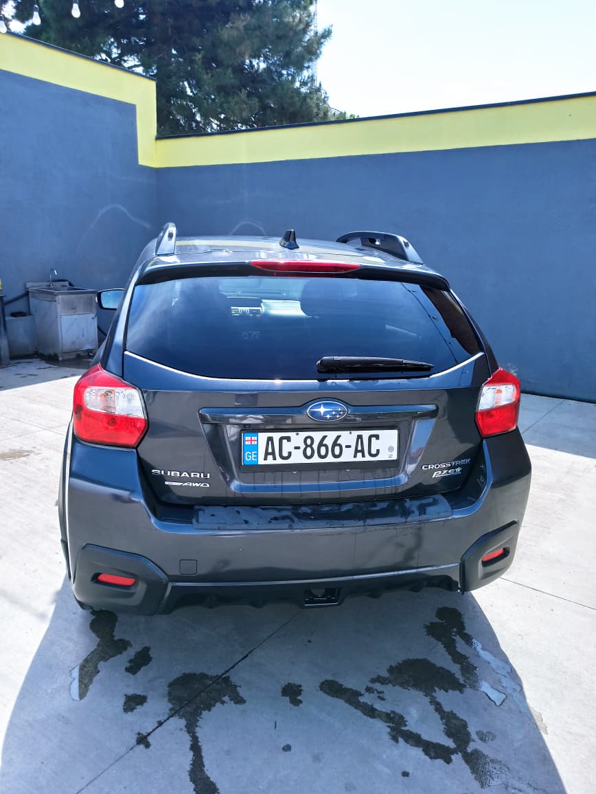 Subaru Crosstrek — exterior view 3