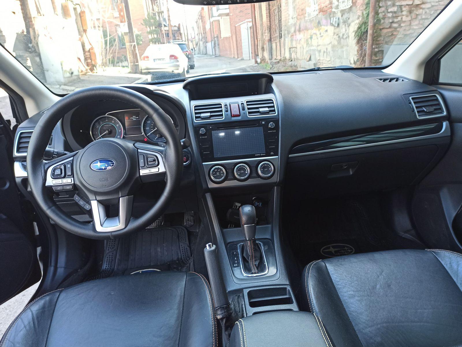 Subaru Crosstrek — exterior view 4