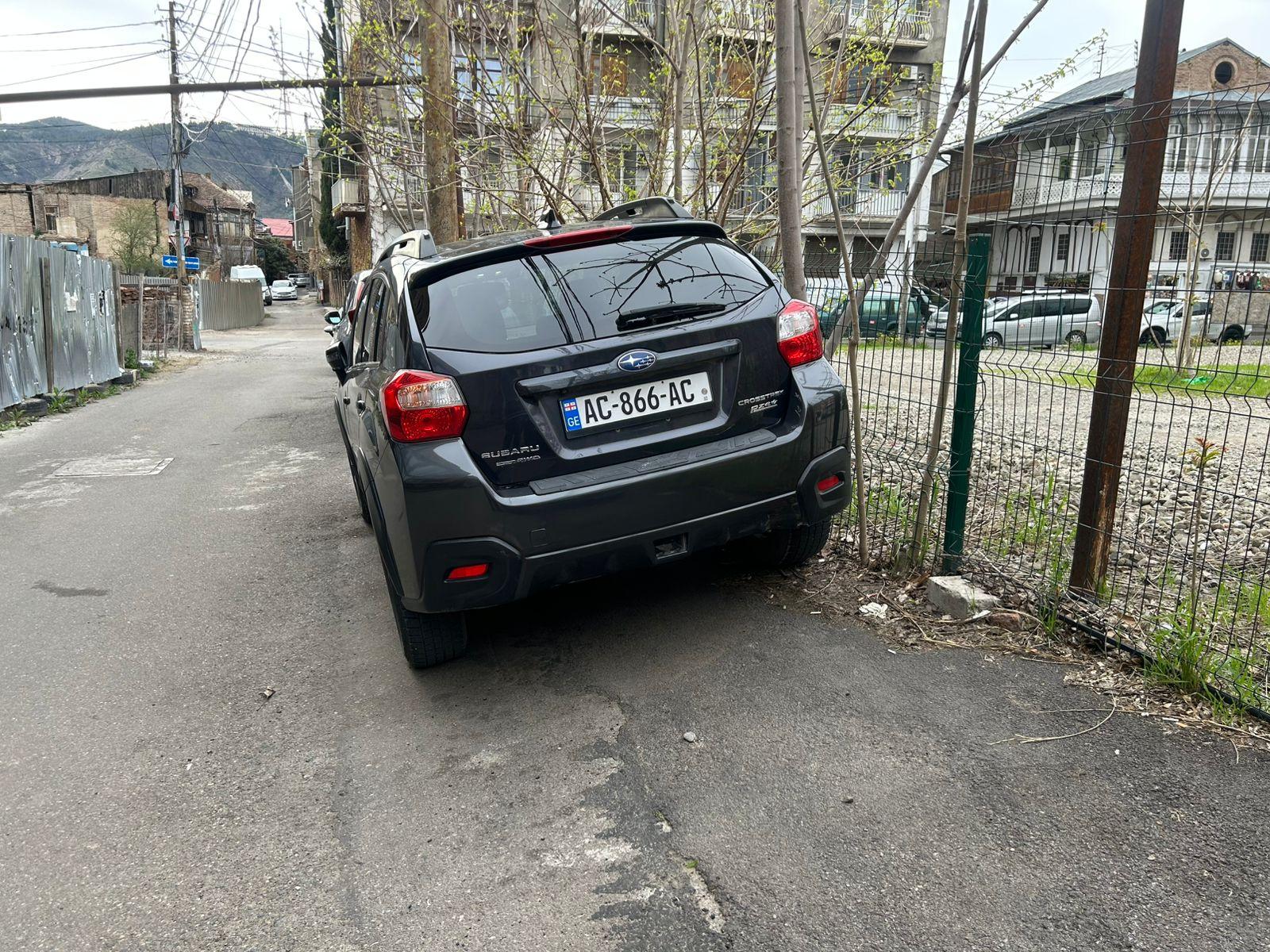 Subaru Crosstrek — exterior view 8