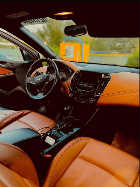 Chevrolet Cruze — exterior view 4