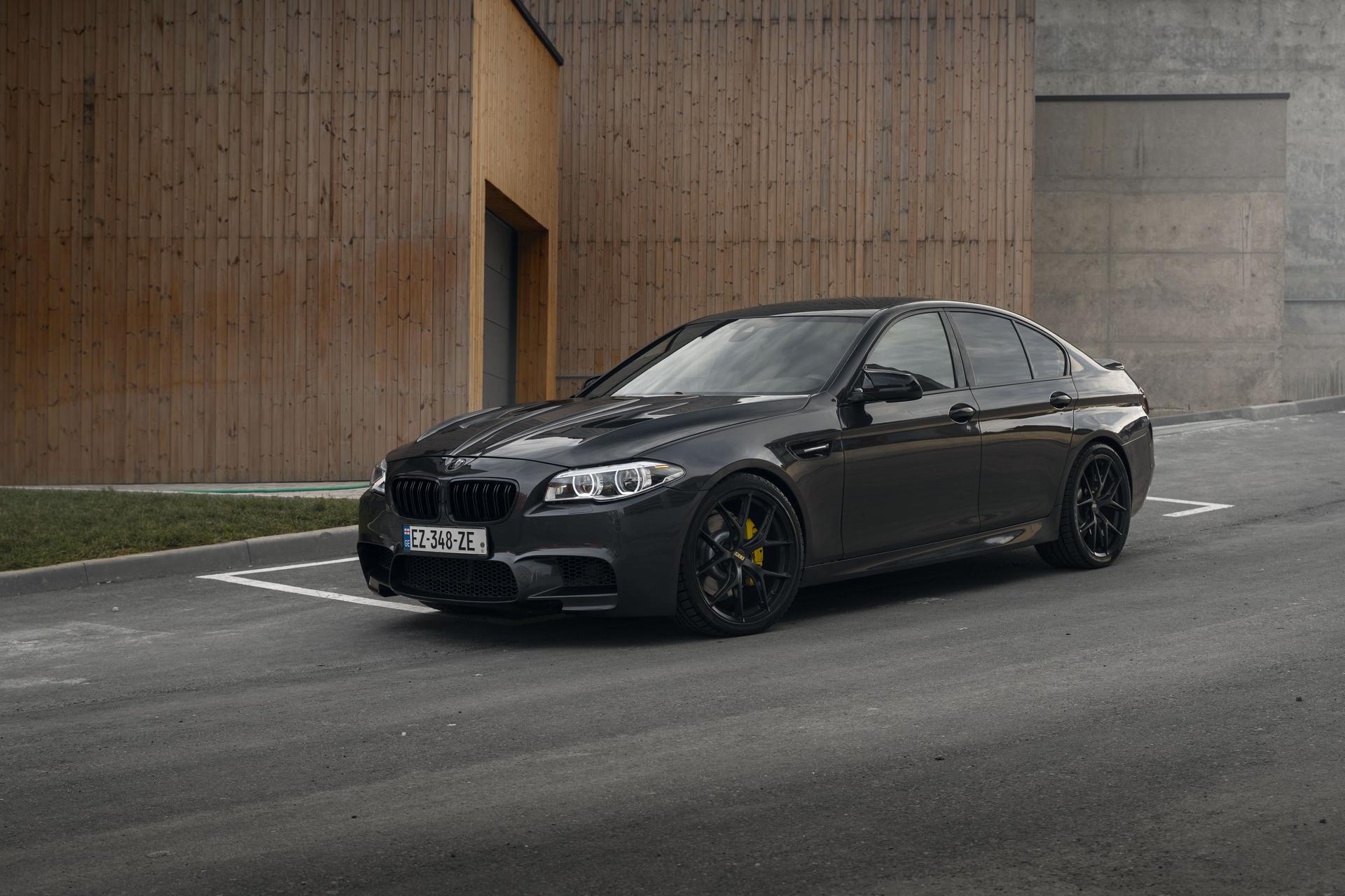 BMW 535i for rent in Georgia from 100 € per day