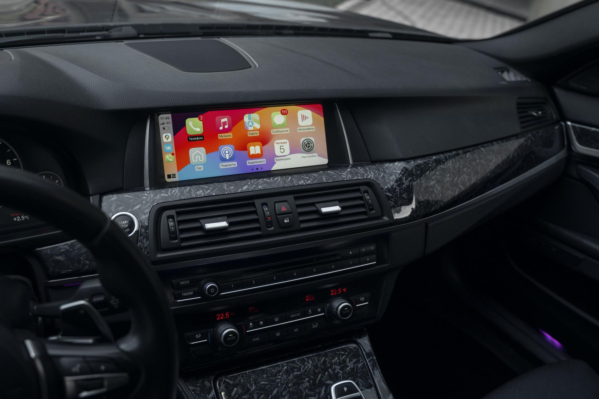 BMW 535i — exterior view 5