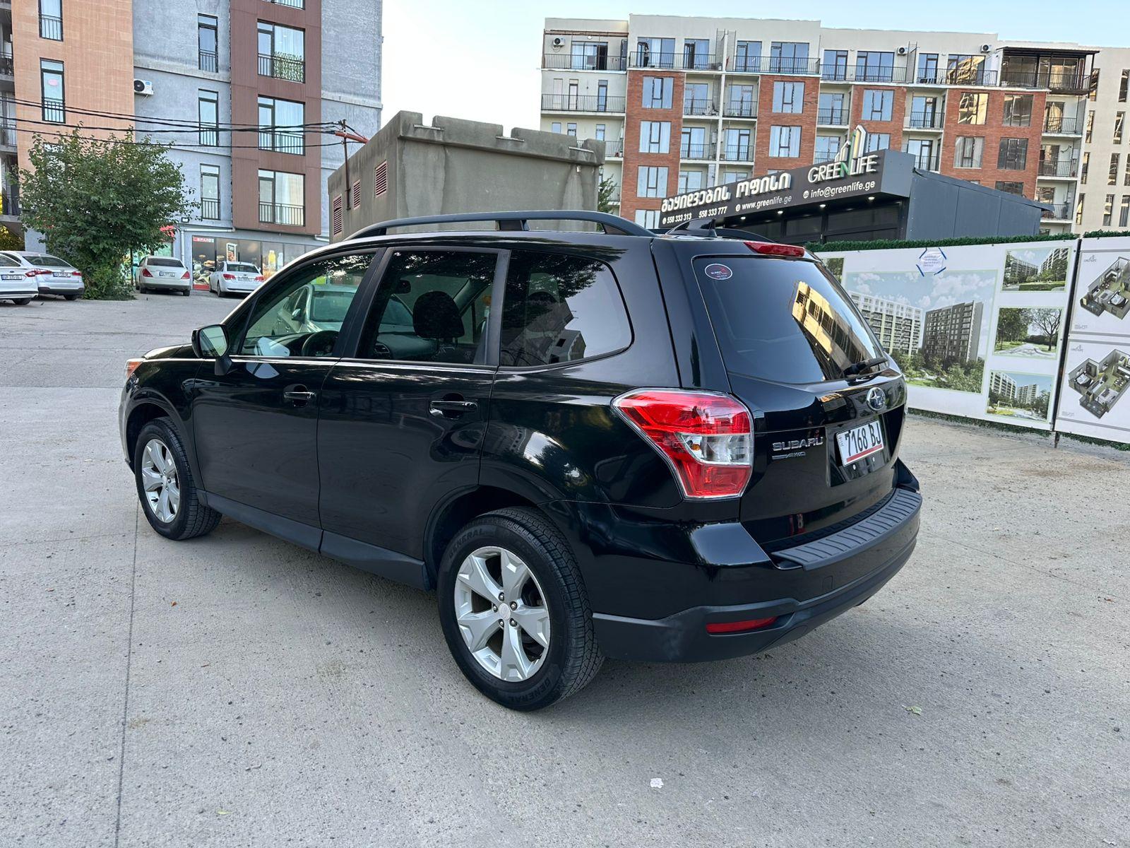 Subaru Forester — exterior view 2