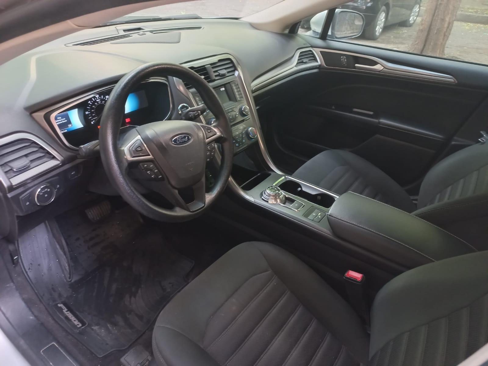 Ford Fusion — exterior view 7