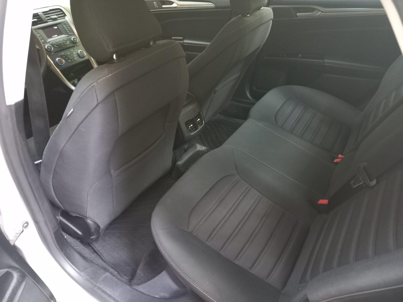 Ford Fusion — exterior view 8
