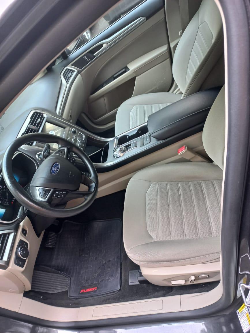 Ford Fusion — exterior view 8