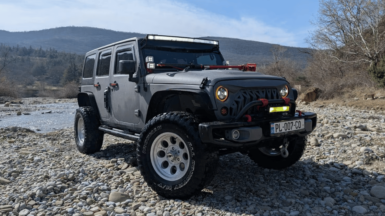 Jeep Rubicon for rent in Georgia from 160 € per day