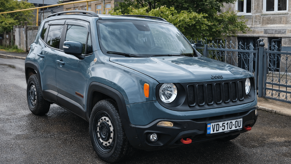 Jeep Renegade for rent in Georgia from 45 € per day