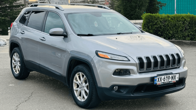 Jeep Cherokee for rent in Georgia from 55 € per day
