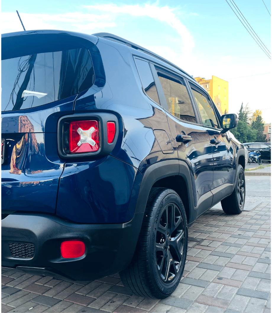 Jeep Renegade — exterior view 6