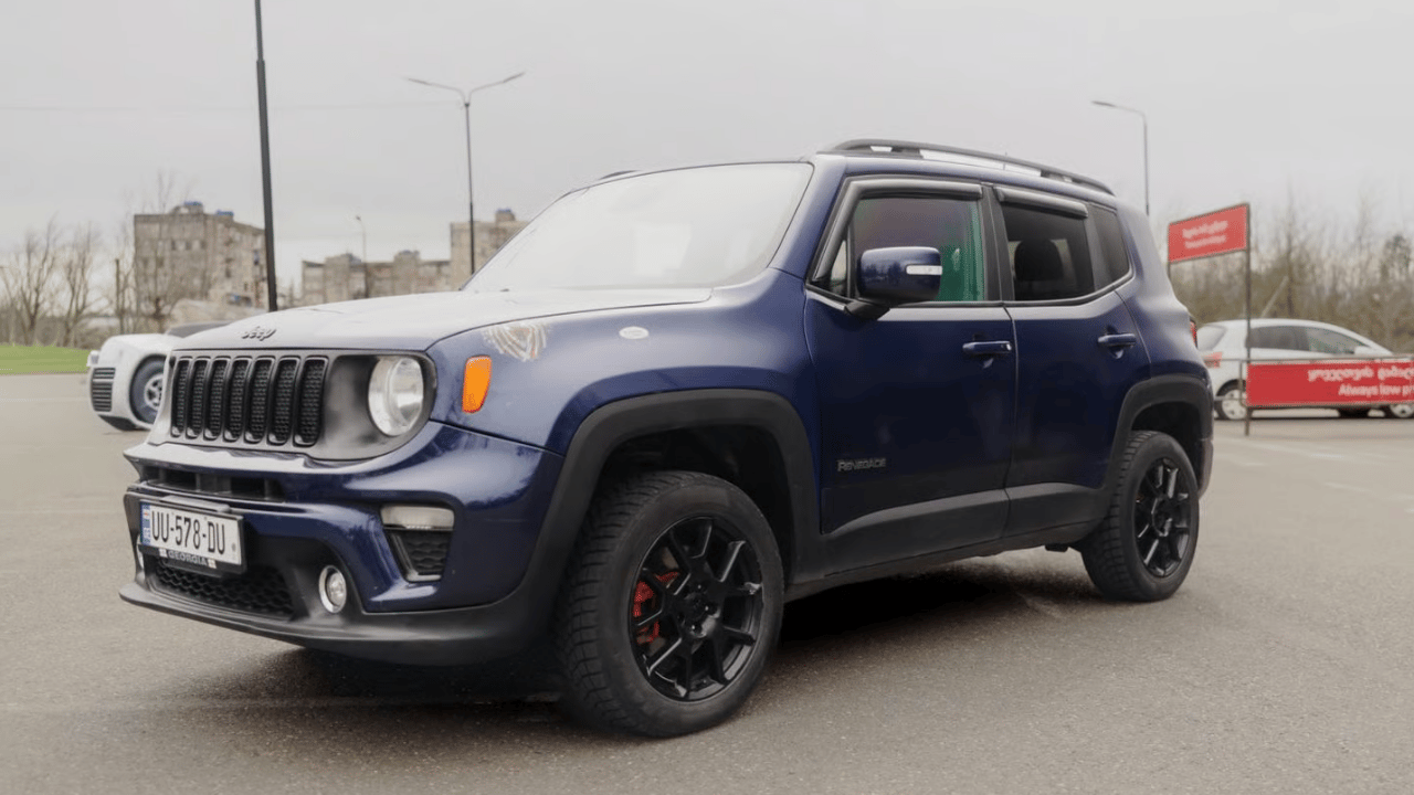 Jeep Renegade for rent in Georgia from 40 € per day