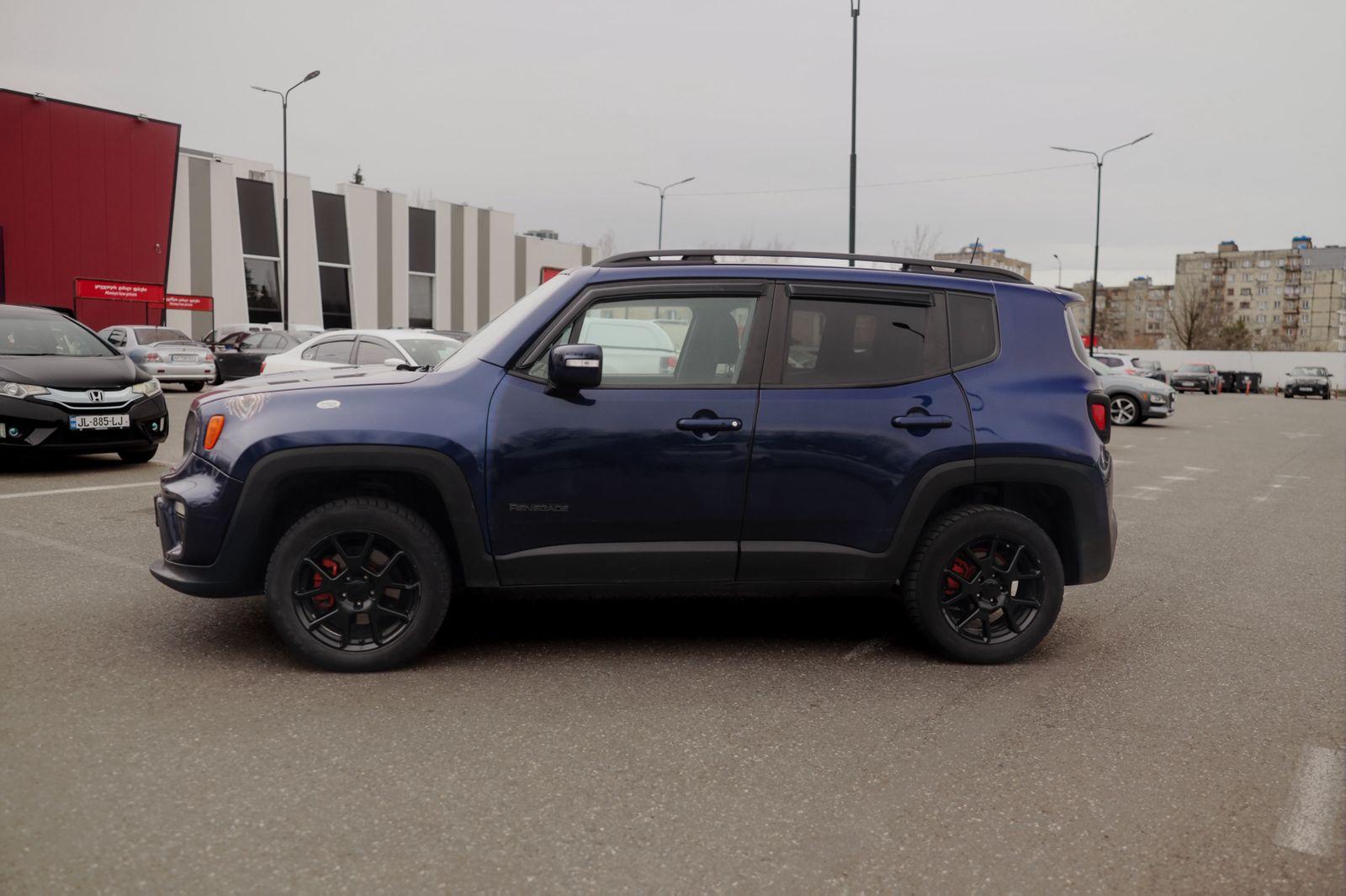 Jeep Renegade — exterior view 2