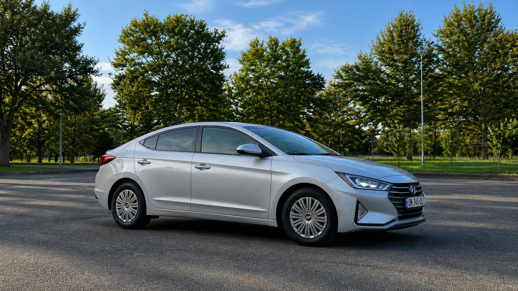 Huyndai Elantra for rent in Georgia from 30 € per day