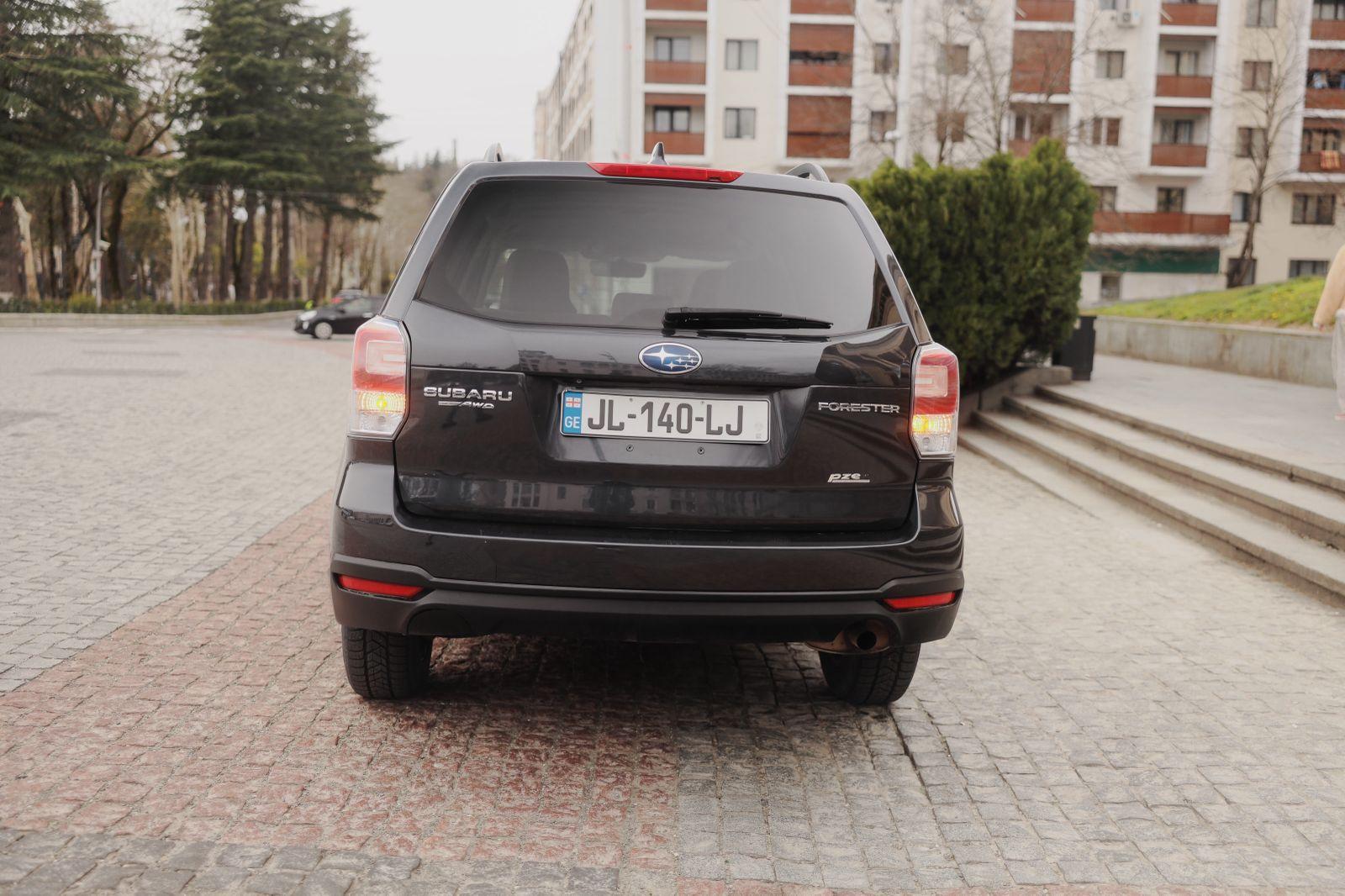 Subaru Forester — exterior view 4