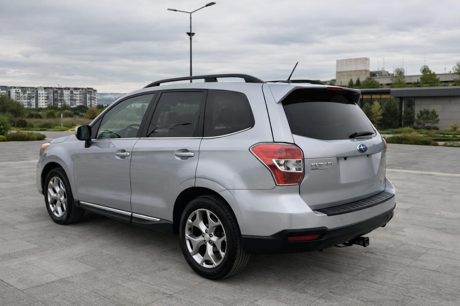 Subaru Forester — exterior view 2