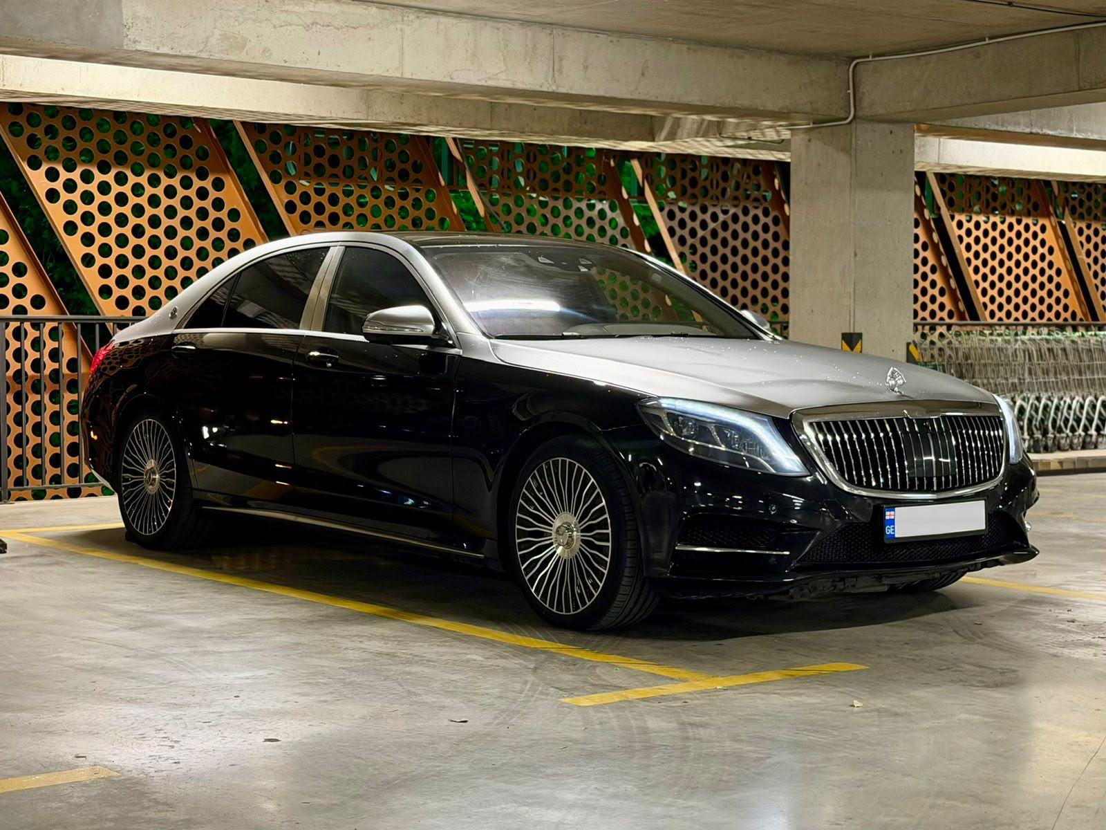 Mercedes Maybach — exterior view 6