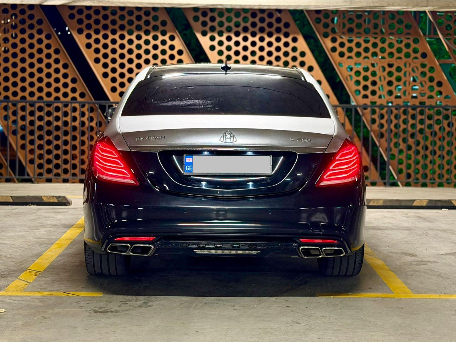 Mercedes Maybach — exterior view 7