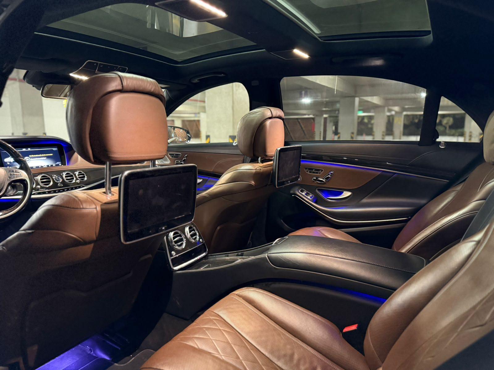 Mercedes Maybach — exterior view 9