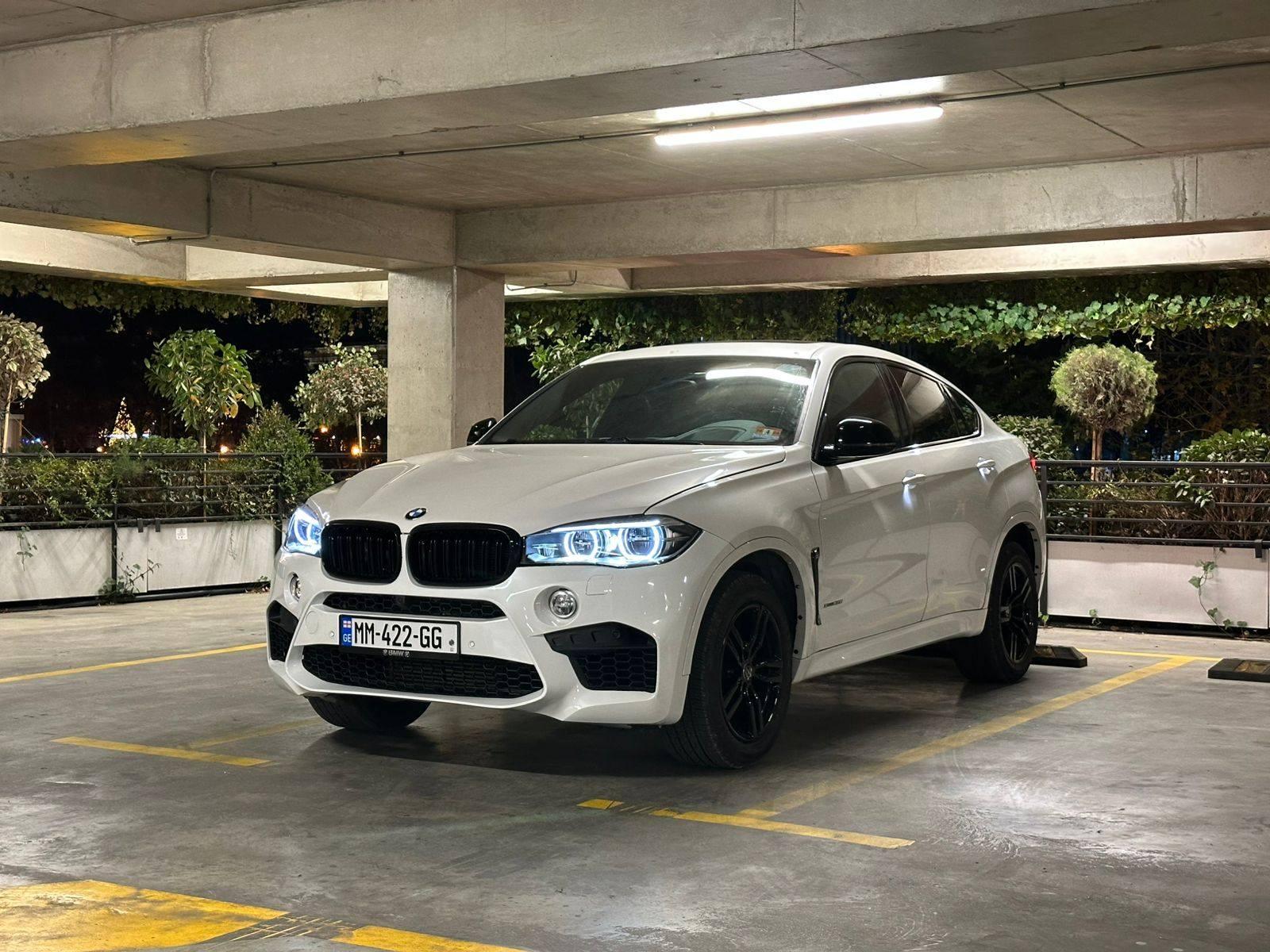 BMW X6 — exterior view 3