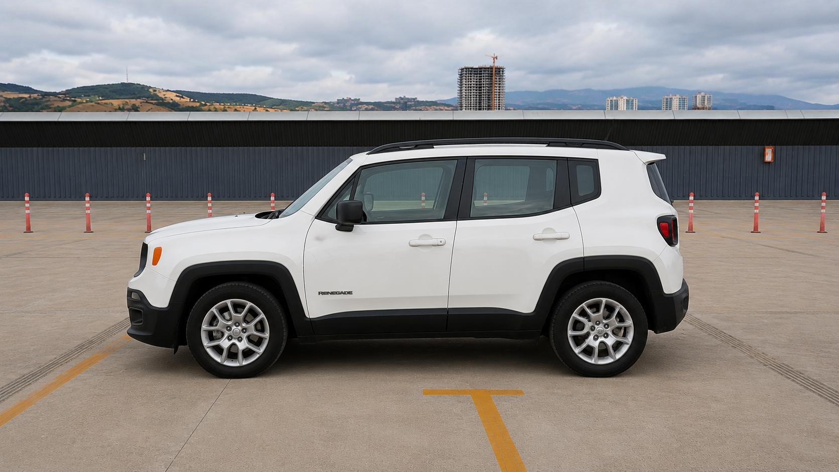 Jeep Renegade — exterior view 4