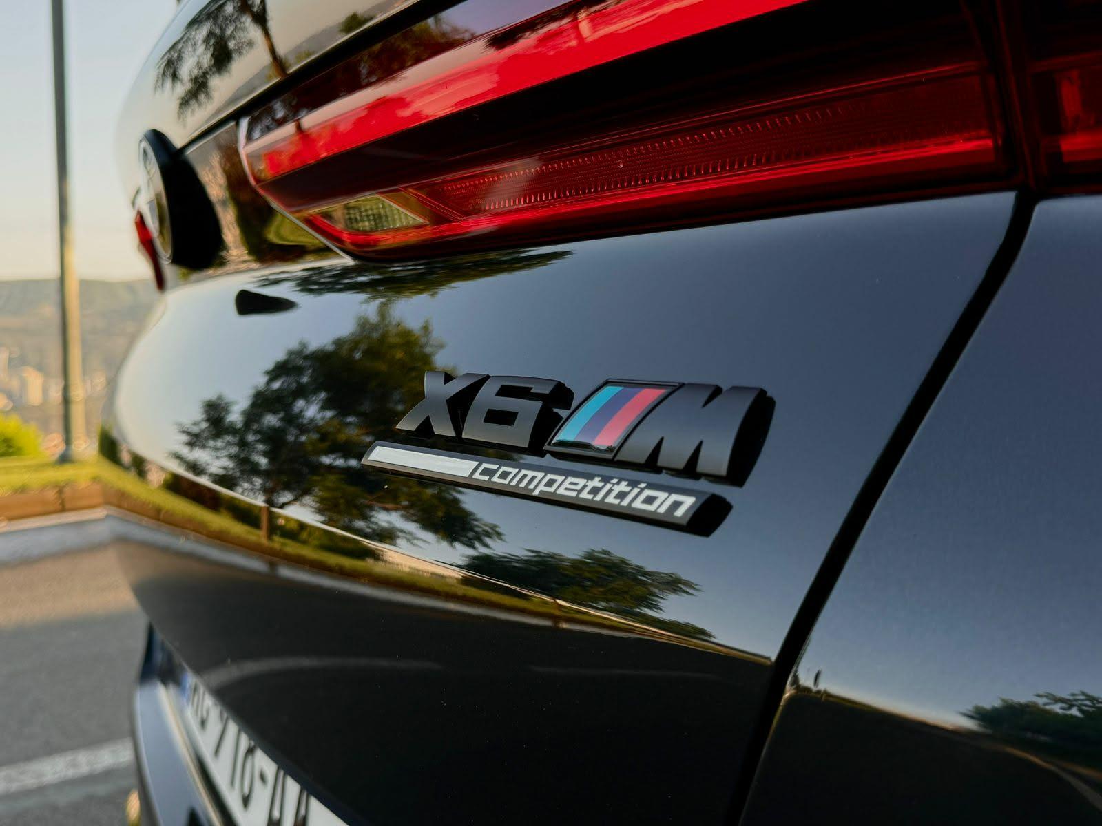 BMW X6M Competition — exterior view 4