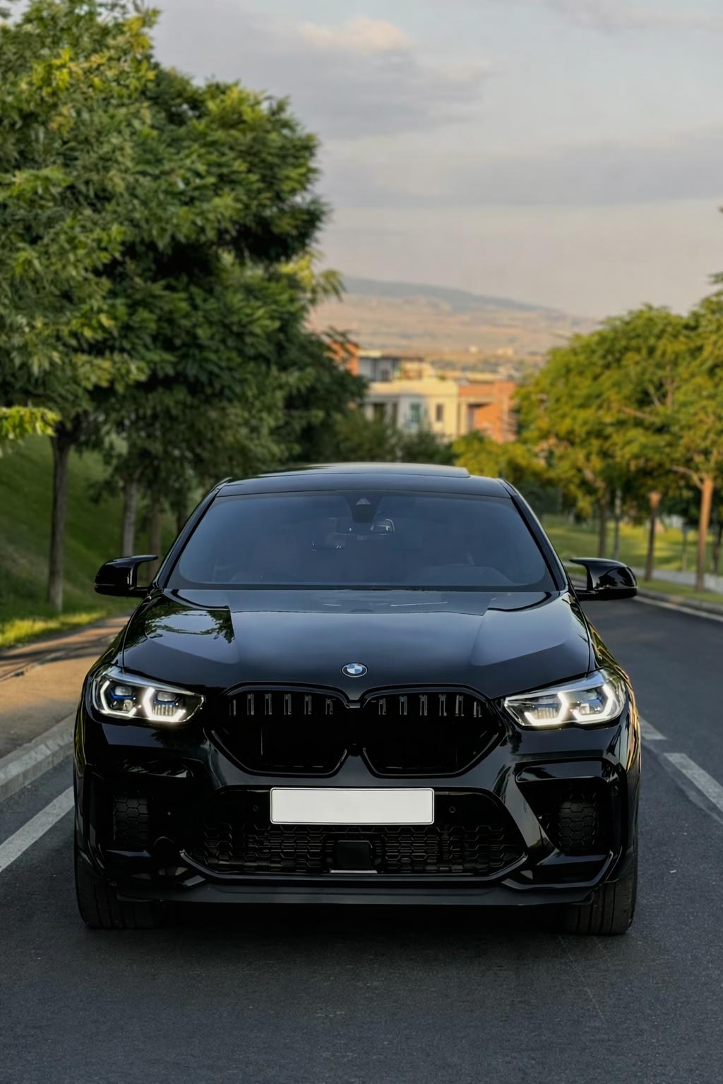 BMW X6M Competition — exterior view 2