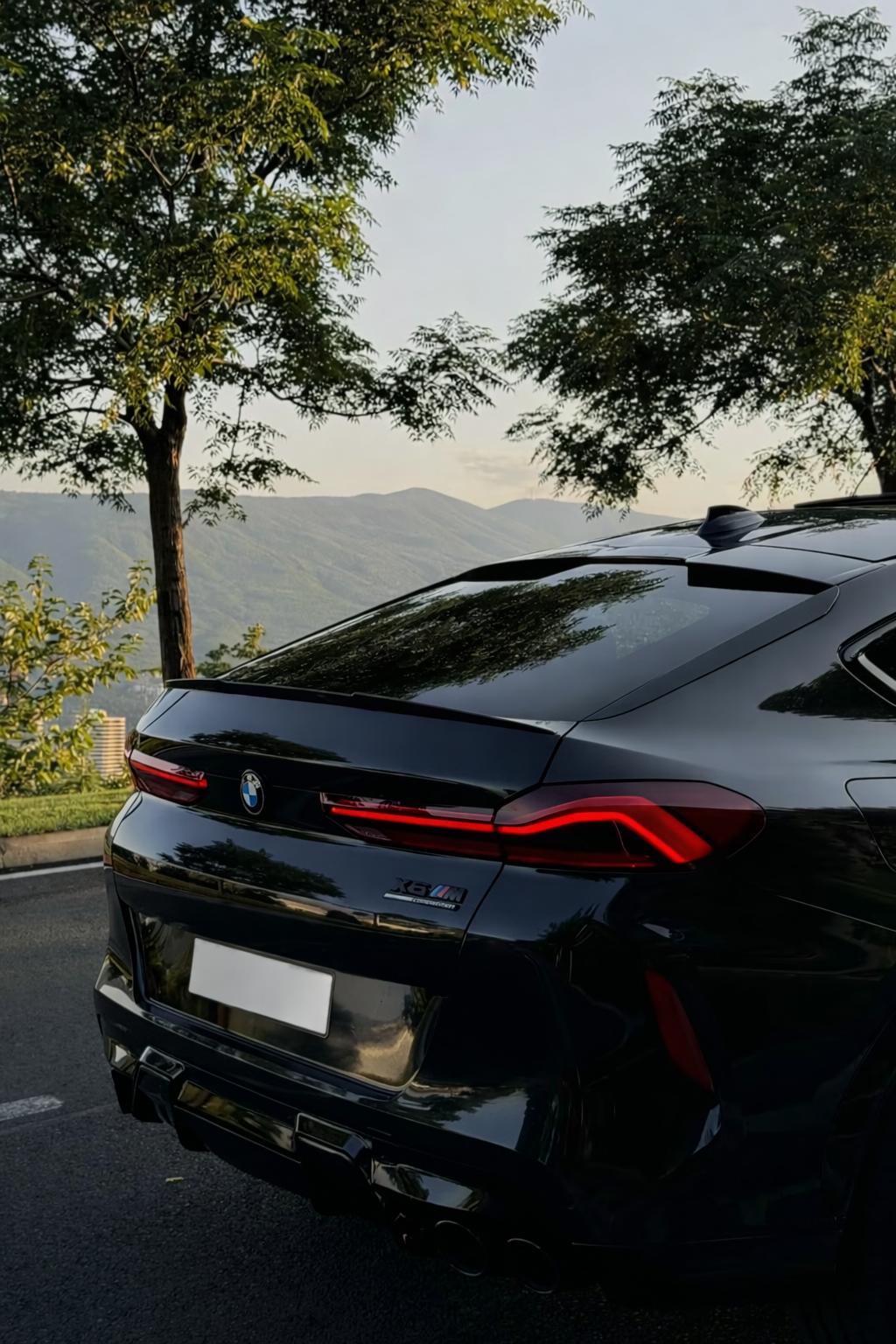 BMW X6M Competition — exterior view 5