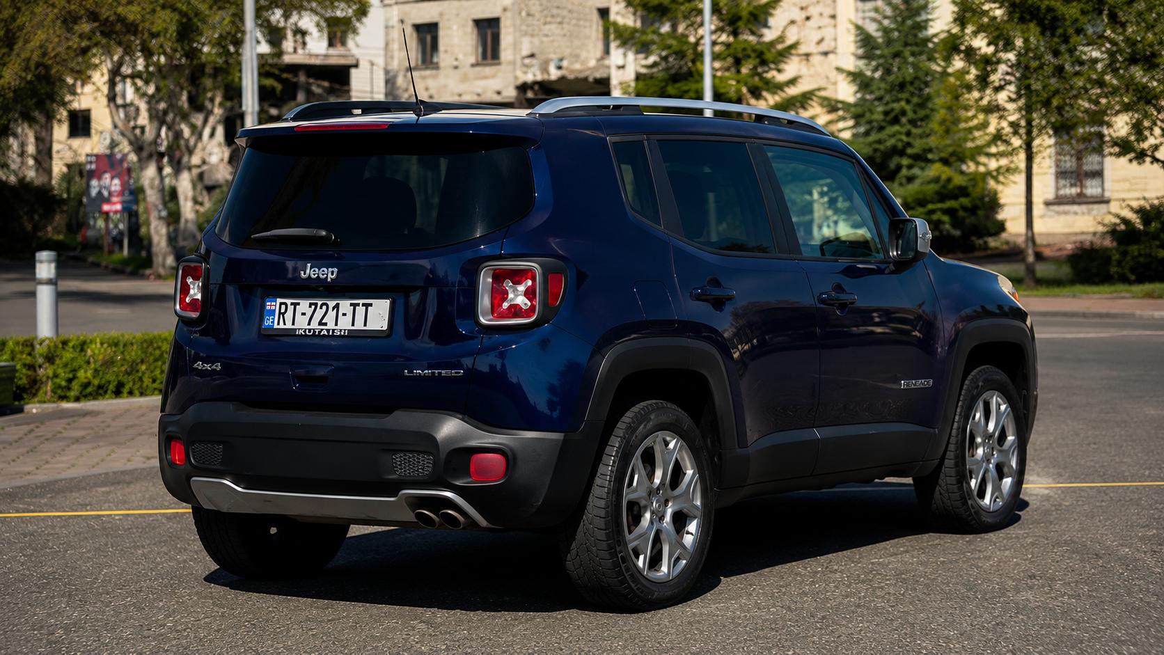 Jeep Renegade — exterior view 3