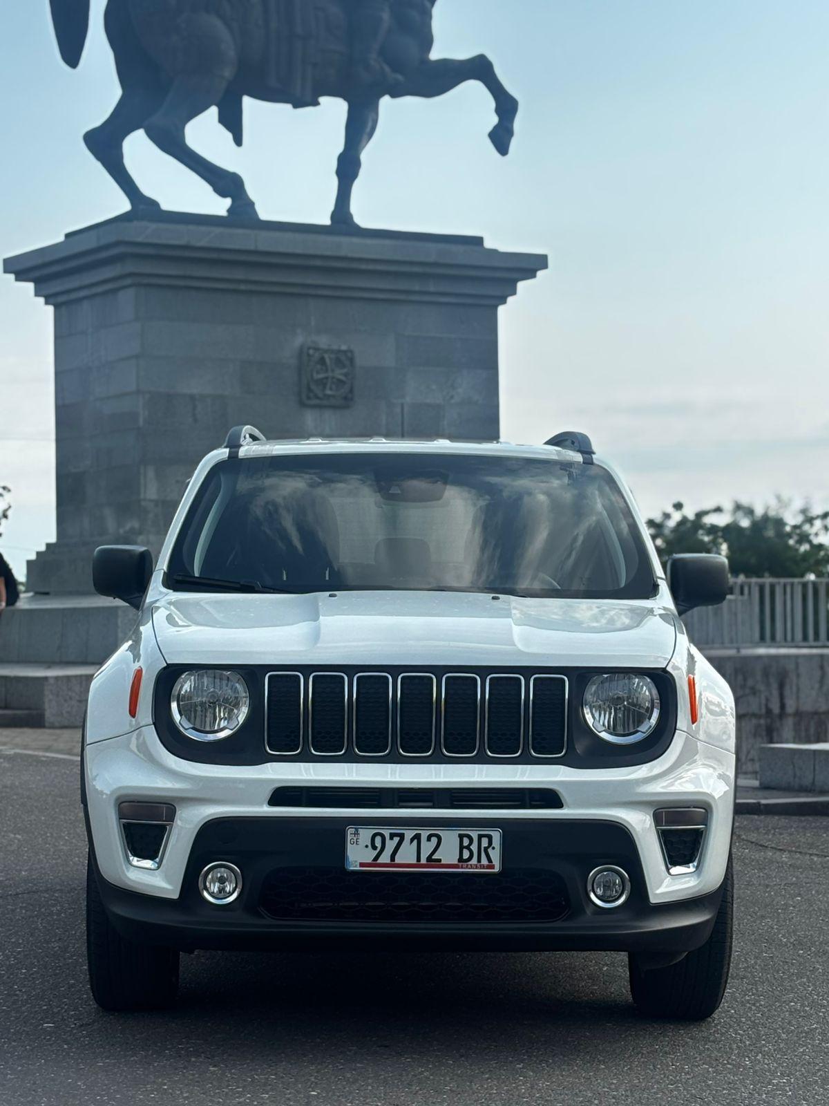 Jeep Renegade — exterior view 6