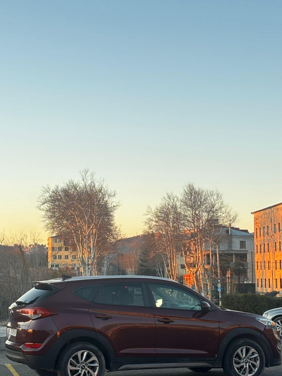 Hyundai Tucson — exterior view 9