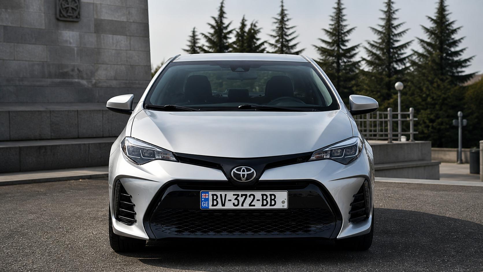 Toyota Corolla — exterior view 3