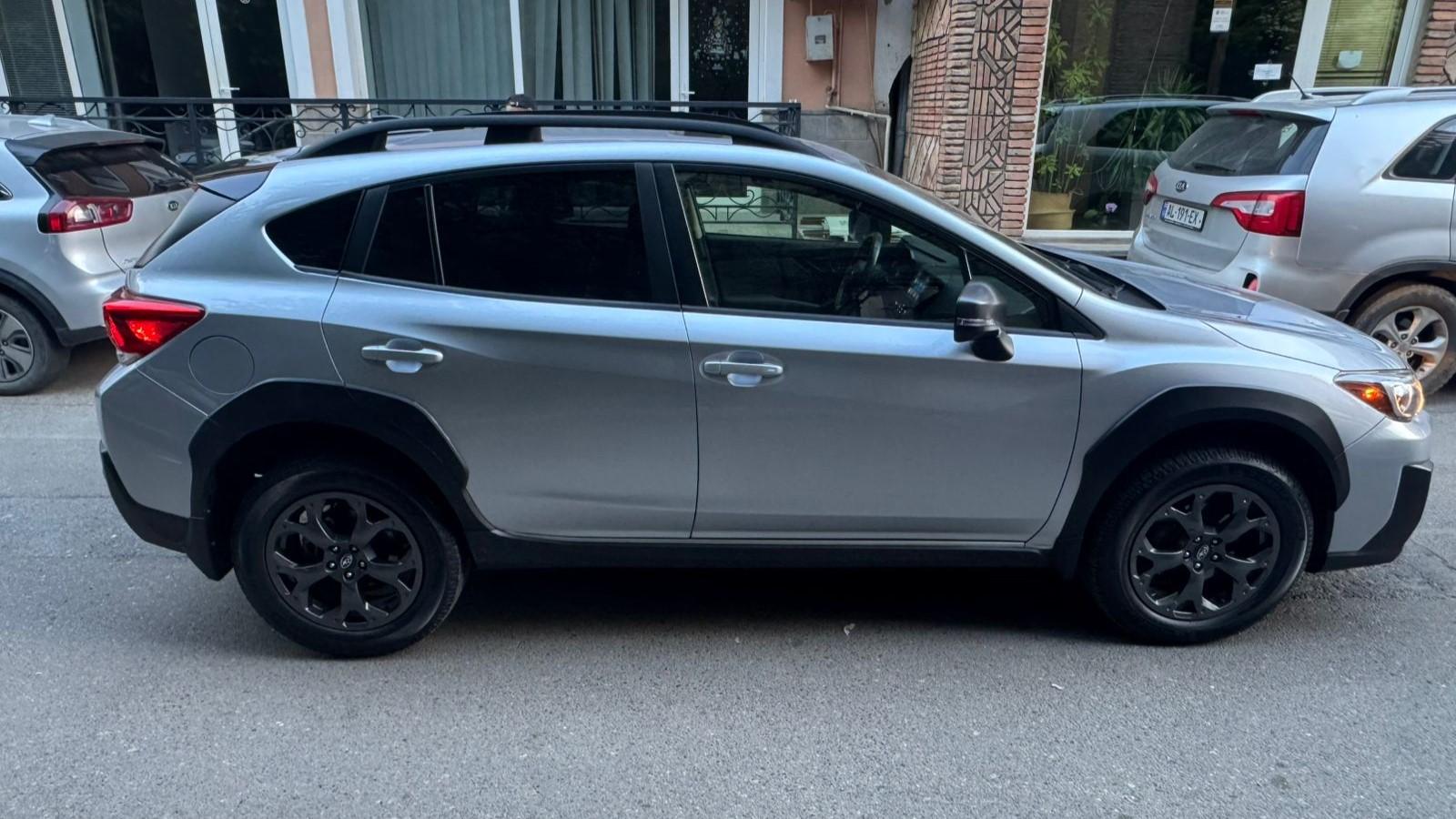Subaru Crosstrek — exterior view 2