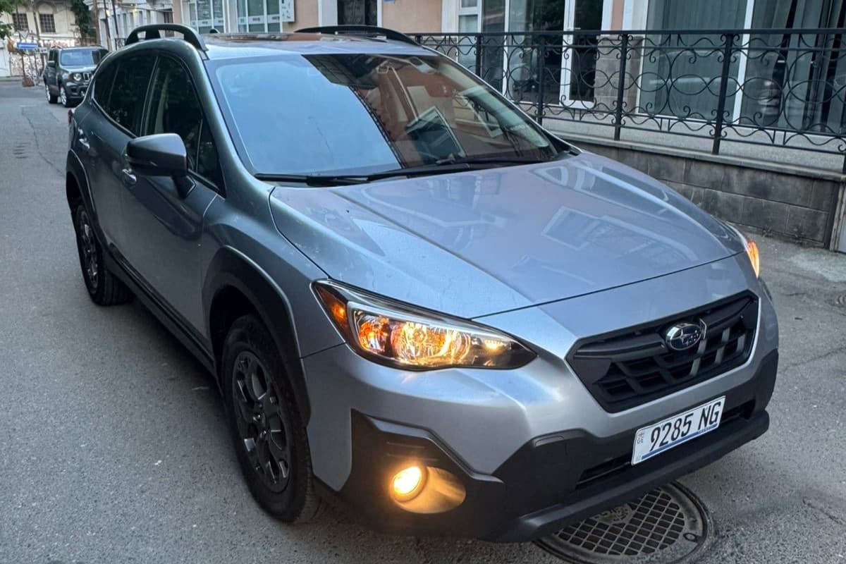 Subaru Crosstrek — exterior view 6
