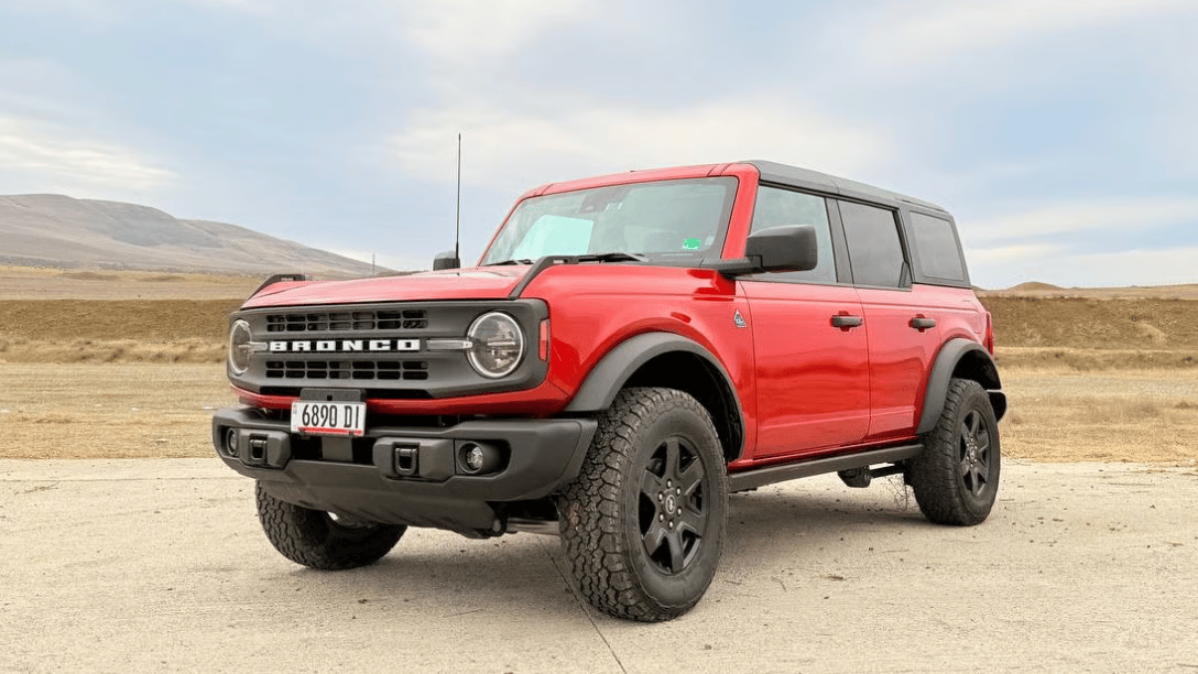 Ford Bronco for rent in Georgia from 150 € per day