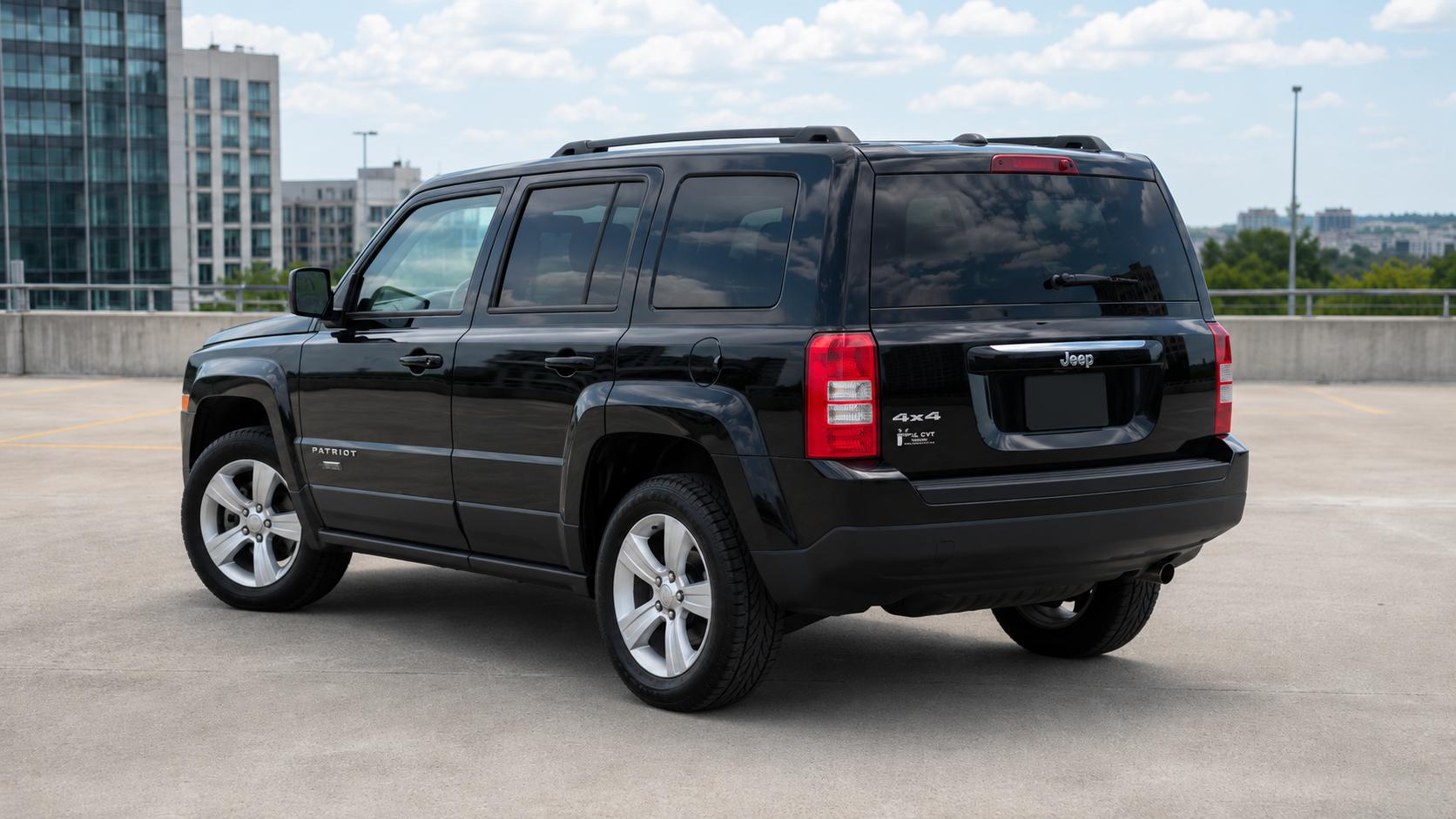 Jeep Patriot — exterior view 3