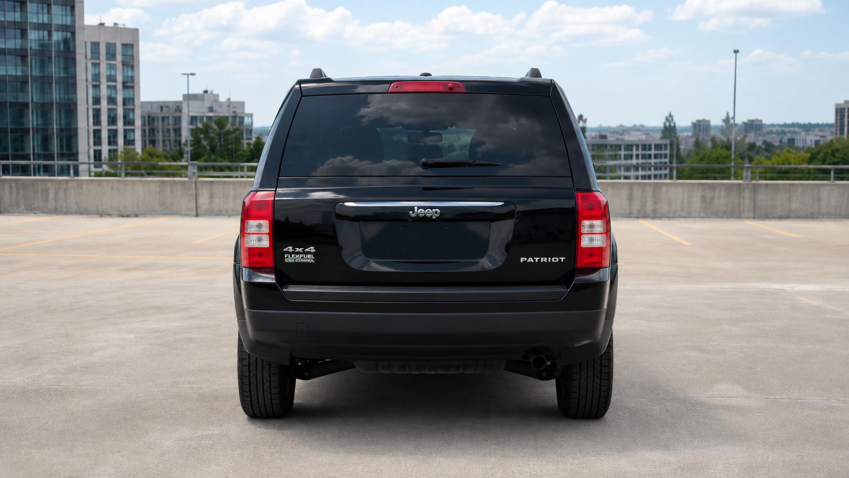 Jeep Patriot — exterior view 7