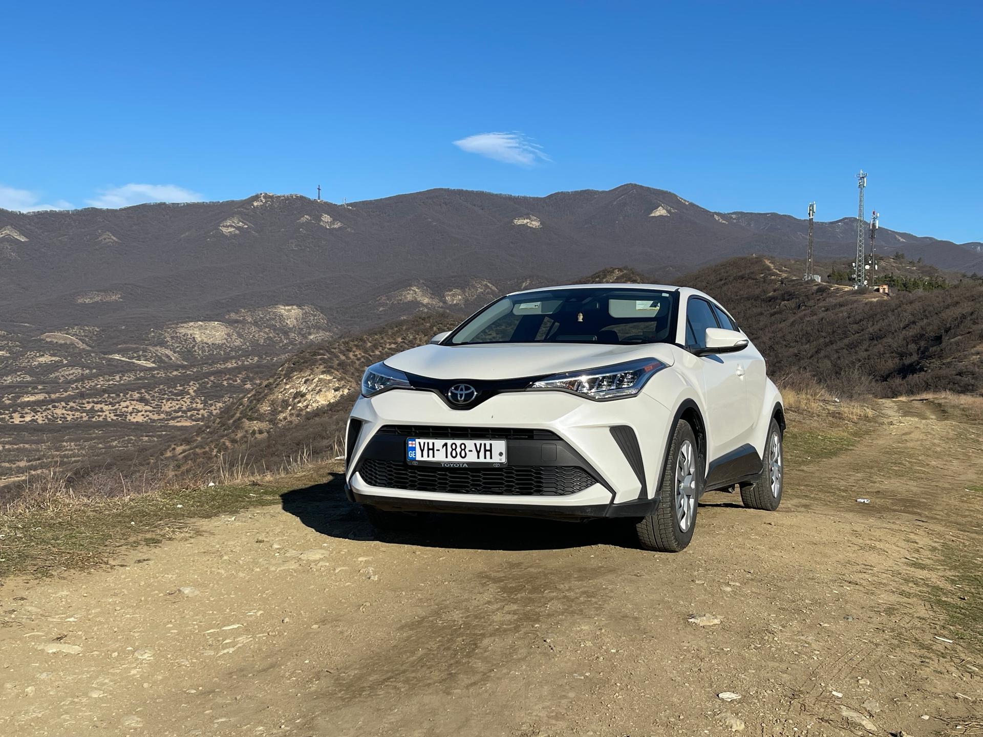 Toyota C-hr — exterior view 2