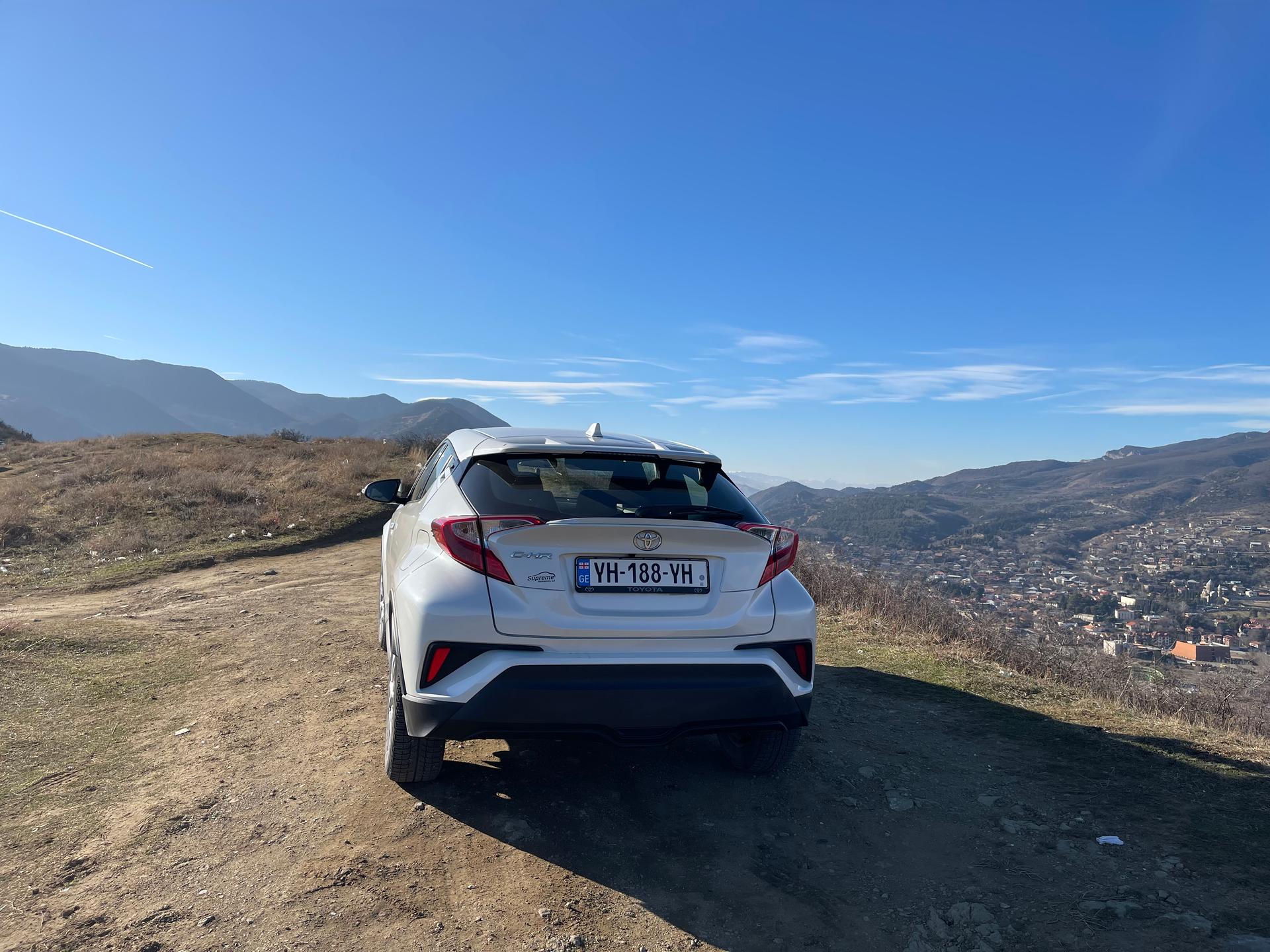 Toyota C-hr — exterior view 5