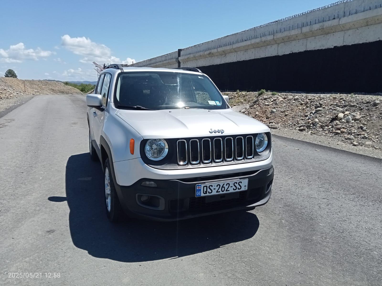 Jeep Renegade — exterior view 2