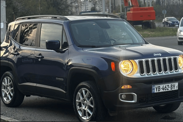 Jeep Renegade — exterior view 3