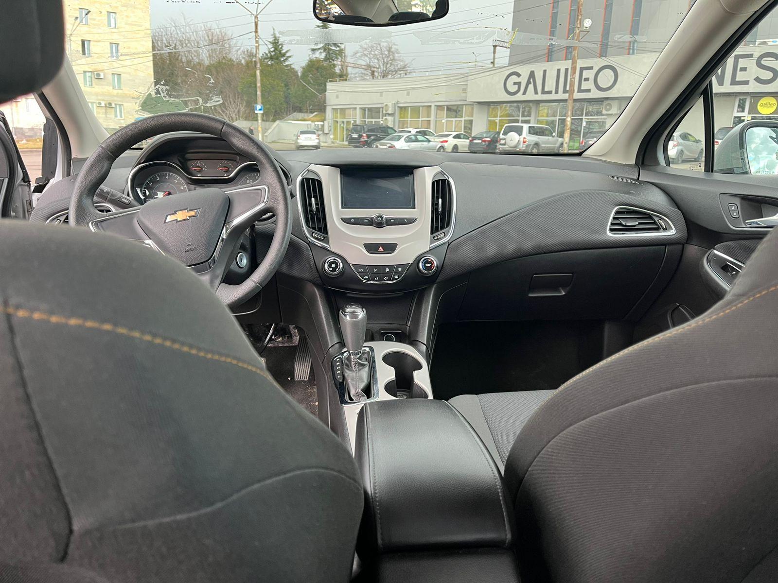 Chevrolet cruze — exterior view 7
