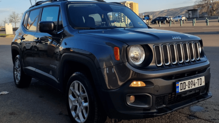 Jeep Renegade for rent in Georgia from 38 € per day