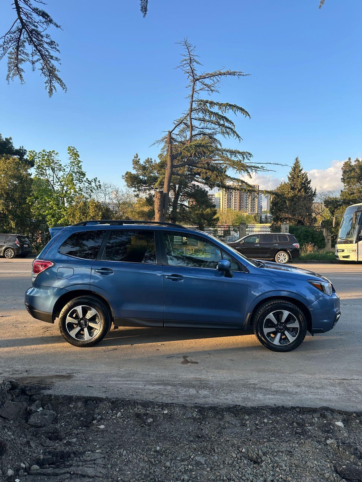 Subaru Forester — exterior view 4