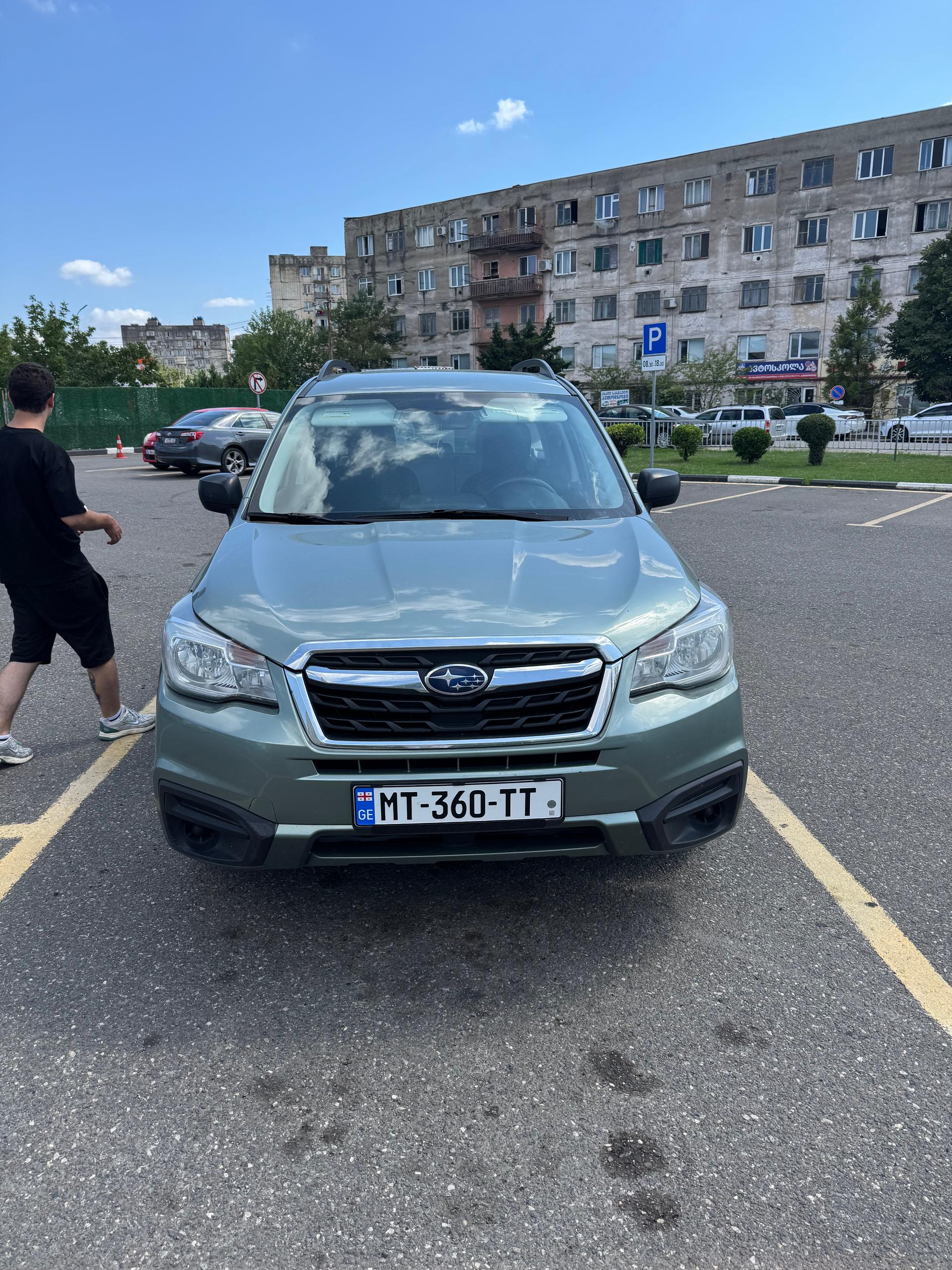 Subaru Forester — exterior view 2