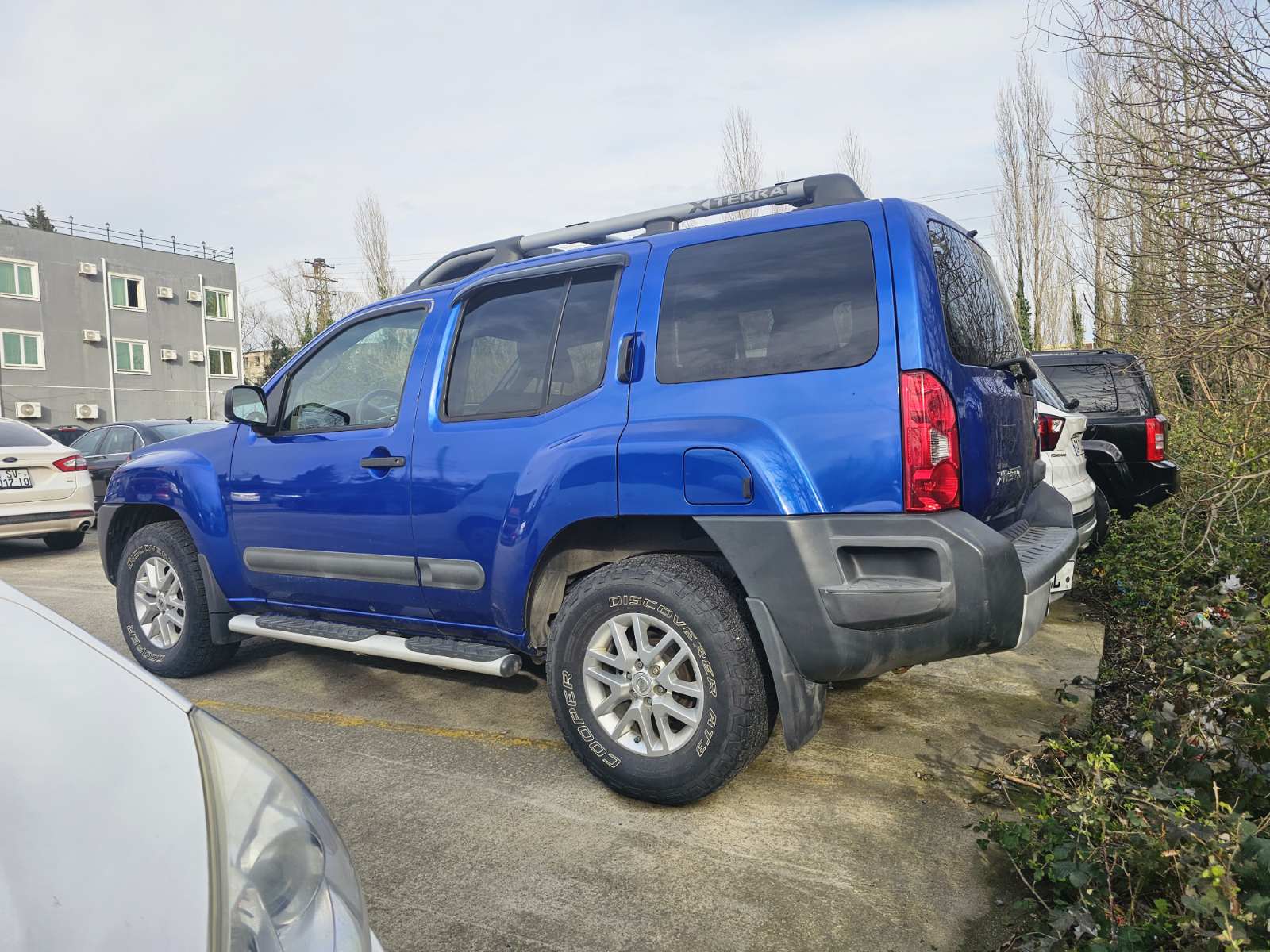 Nissan Xterra — exterior view 5