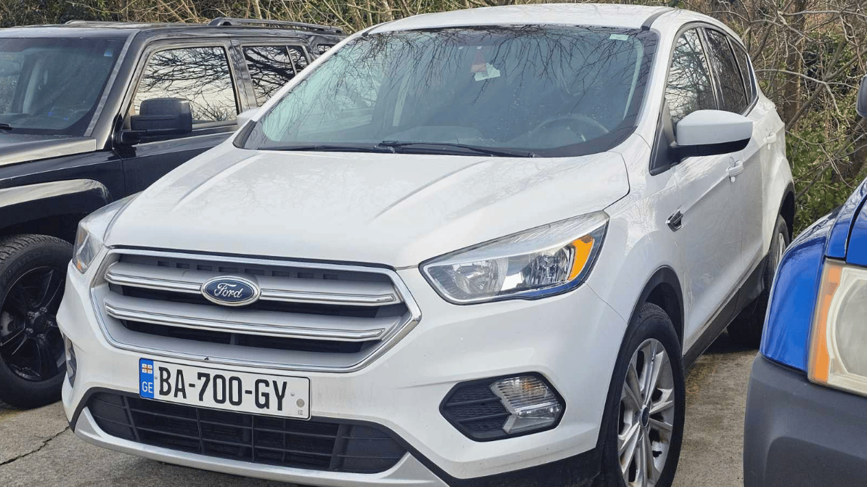 Ford Escape for rent in Georgia from 40 € per day